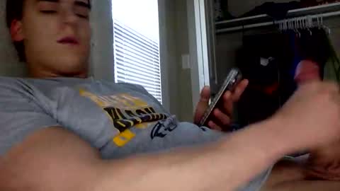 bigdick2919350474 online show from 04-04-26, 12:35