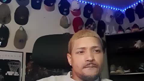 Snapshot of bigdickwj chatting on 09-20-25, 07:53 QuietboyWill online show from 09-20-25, 07:53