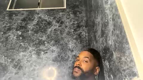 Snapshot of bigdinca chatting on 10-11-25, 09:08 bigdinca online show from 10-11-25, 09:08