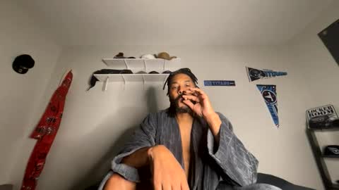 Snapshot of bigdinca chatting on 10-16-25, 11:33 bigdinca online show from 10-16-25, 11:33