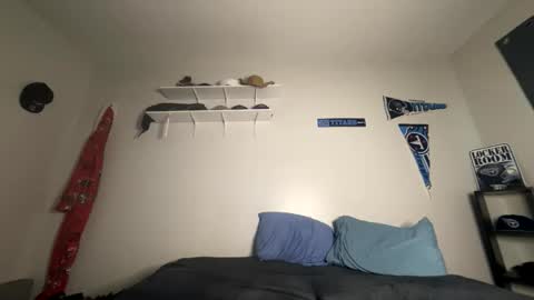 Snapshot of bigdinca chatting on 10-17-25, 12:01 bigdinca online show from 10-17-25, 12:01