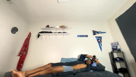 Snapshot of bigdinca chatting on 10-17-25, 01:14 bigdinca online show from 10-17-25, 01:14