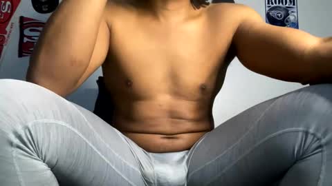 Snapshot of bigdinca chatting on 11-27-25, 01:02 bigdinca online show from 11-27-25, 01:02