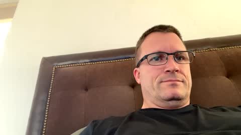 bigger22332233 online show from 12-31-24, 05:29