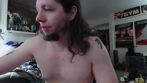 biggerisbetter21 online show from 10-15-25, 10:10