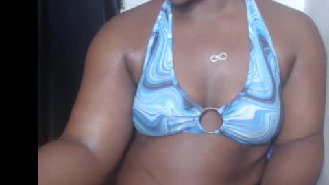 Snapshot of biggybudy chatting on 10-19-25, 04:46 biggybudy online show from 10-19-25, 04:46