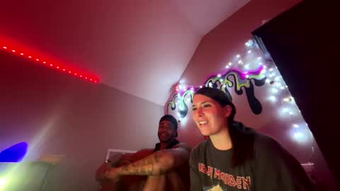 Snapshot of biggz0766 chatting on 12-18-25, 02:06 biggz0766 online show from 12-18-25, 02:06