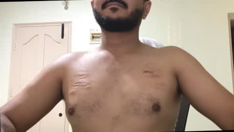 bighandsomesatisfy online show from 10-27-25, 01:48