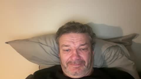Snapshot of bigheart60 chatting on 10-21-25, 05:02 bigheart60 online show from 10-21-25, 05:02
