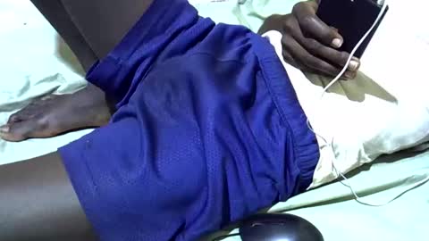 Snapshot of bighorny_dic chatting on 12-16-25, 04:01 bighorny_dic online show from 12-16-25, 04:01