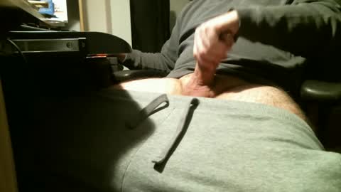 Snapshot of bigj0606 chatting on 12-12-24, 06:25 Big John online show from 12-12-24, 06:25