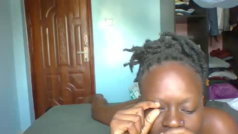 pretty online show from 02-21-26, 11:33