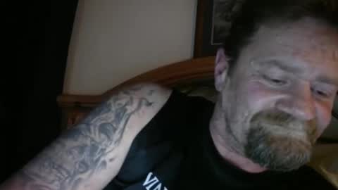 Snapshot of bigload1972 chatting on 10-15-25, 12:22 bigload1972 online show from 10-15-25, 12:22