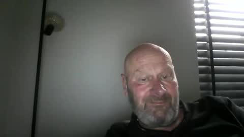 Snapshot of bigmike3339 chatting on 03-26-26, 10:43 bigmike3339 online show from 03-26-26, 10:43