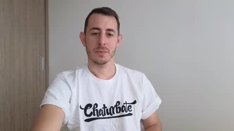 Snapshot of bigonehott chatting on 10-16-25, 03:46 online show from 10-16-25, 03:46