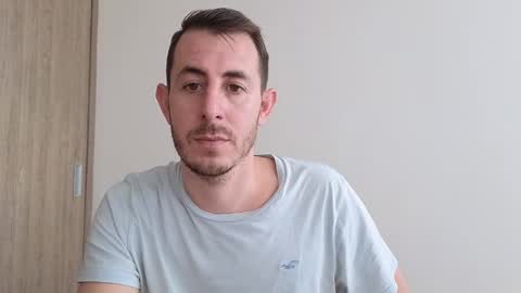 Snapshot of bigonehott chatting on 10-23-25, 06:50 online show from 10-23-25, 06:50