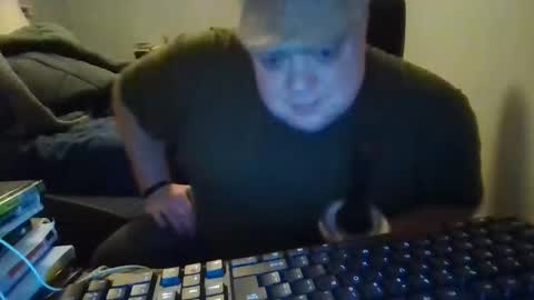 Big Red online show from 02-08-25, 01:32