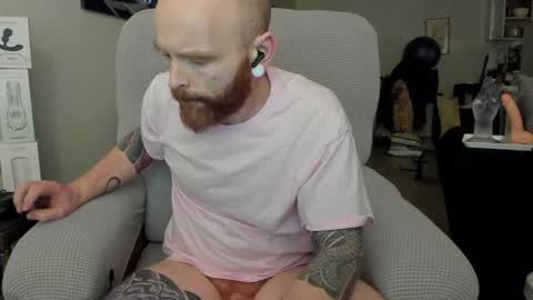 Snapshot of bigseanxoxo chatting on 02-07-25, 11:13 Sean pronounced Shon online show from 02-07-25, 11:13