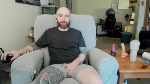 Snapshot of bigseanxoxo chatting on 04-16-26, 05:36 Sean pronounced Shon online show from 04-16-26, 05:36