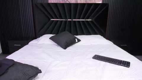 Zayra online show from 10-10-25, 12:04