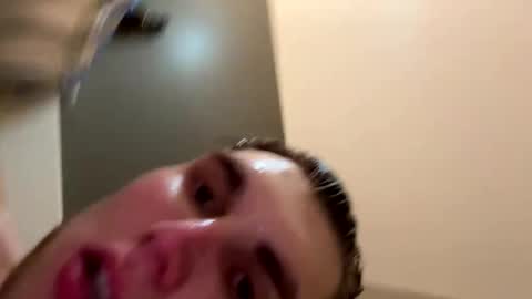bigskinnyboyshh online show from 12-22-24, 01:34