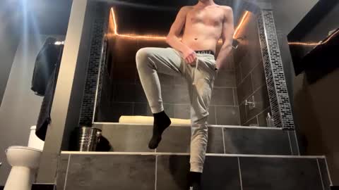 bigskinnyboyshh online show from 02-08-25, 01:32