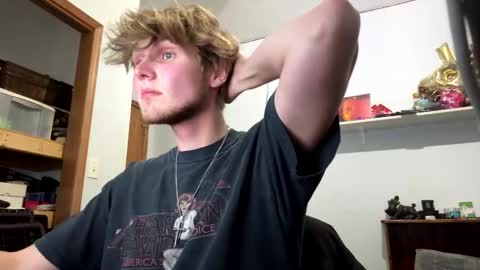 bigskinnyboyshh online show from 10-28-25, 10:34