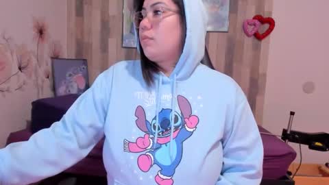  Nubia  online show from 10-31-25, 07:53