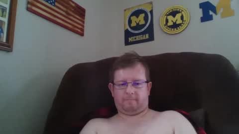 Snapshot of bigtitlover220 chatting on 02-28-25, 02:42 Jeremy online show from 02-28-25, 02:42