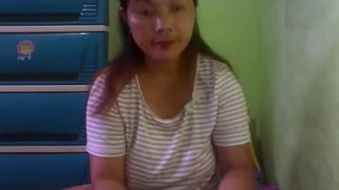 Snapshot of bigtits_24 chatting on 10-31-25, 10:44 bigtits_24 online show from 10-31-25, 10:44