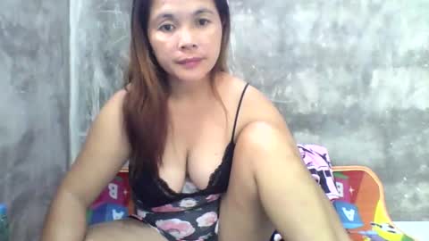 Snapshot of bigtits_24 chatting on 11-24-25, 12:10 bigtits_24 online show from 11-24-25, 12:10