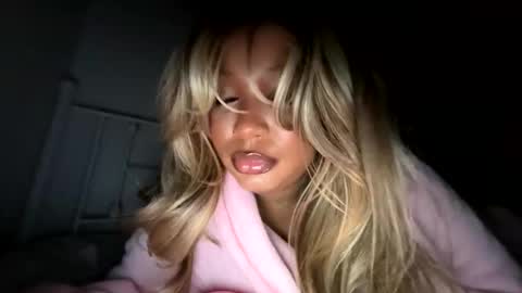 bigtittienyx online show from 11-20-25, 08:03