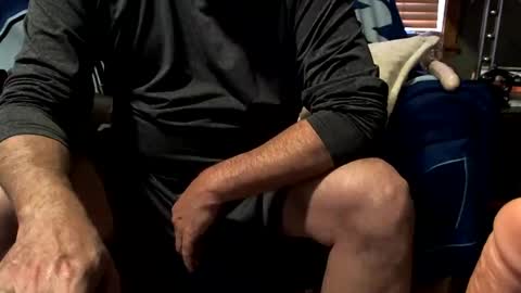 Snapshot of biguylovessuckingcock chatting on 12-21-24, 07:38 biguylovessuckingcock online show from 12-21-24, 07:38