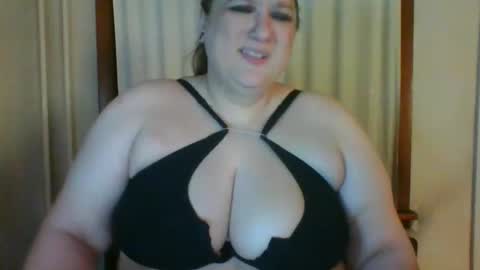 Lady of the WHEEL online show from 10-07-25, 03:25