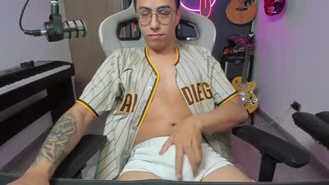 bigxboy96 online show from 01-05-25, 03:32