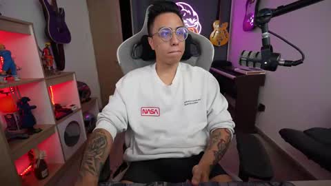 bigxboy96 online show from 11-09-25, 05:28