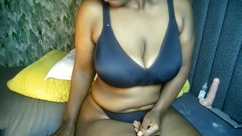 Snapshot of bigyybigy chatting on 03-02-26, 04:03 bigyybigy online show from 03-02-26, 04:03