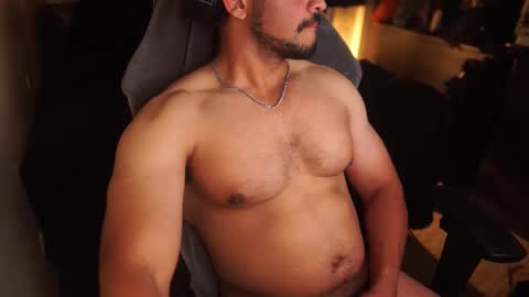 Snapshot of bigzz1 chatting on 10-22-25, 05:41 Valleyguy818 online show from 10-22-25, 05:41