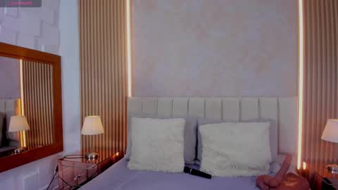 Bilie online show from 12-22-25, 03:03