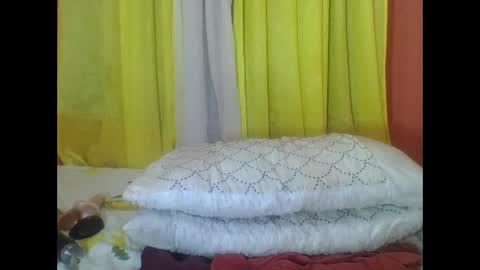 Snapshot of bilion_ass chatting on 01-24-25, 06:25 TREZAH online show from 01-24-25, 06:25