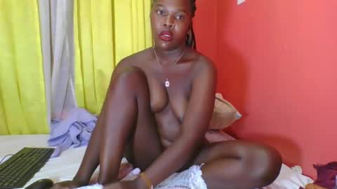 Snapshot of bilion_ass chatting on 03-06-25, 12:10 TREZAH online show from 03-06-25, 12:10