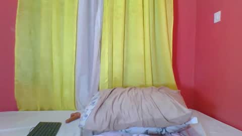 Snapshot of bilion_ass chatting on 03-07-25, 01:51 TREZAH online show from 03-07-25, 01:51