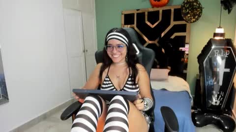 Billie online show from 10-15-25, 07:03