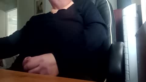 Snapshot of billlllllyb chatting on 10-18-25, 01:01 billlllllyb online show from 10-18-25, 01:01