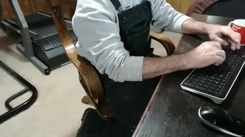 Snapshot of billy471 chatting on 01-13-25, 01:39 billy471 online show from 01-13-25, 01:39