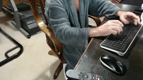 Snapshot of billy471 chatting on 02-17-25, 01:42 billy471 online show from 02-17-25, 01:42