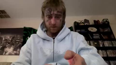 Snapshot of bimmyleanin420 chatting on 09-21-25, 02:02 bimmyleanin420 online show from 09-21-25, 02:02