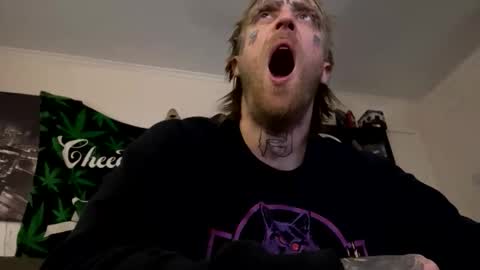 Snapshot of bimmyleanin420 chatting on 09-24-25, 02:59 bimmyleanin420 online show from 09-24-25, 02:59