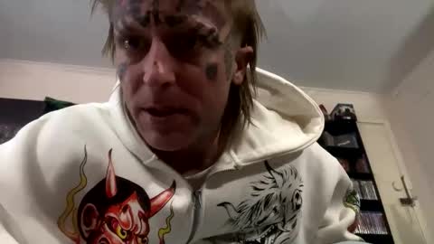 Snapshot of bimmyleanin420 chatting on 09-30-25, 04:50 bimmyleanin420 online show from 09-30-25, 04:50