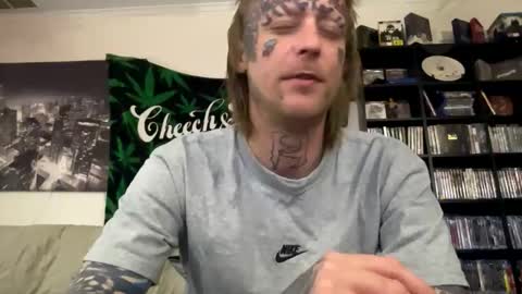 Snapshot of bimmyleanin420 chatting on 10-04-25, 01:14 bimmyleanin420 online show from 10-04-25, 01:14